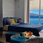 Blue Escape Sea View Apartment