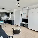 Blue Escape Sea View Apartment
